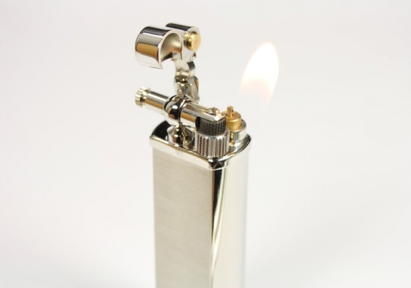 Pearl Bolbo Chrome Gebürstet Feuerzeug - Made in Japan Pfeife schräge Flamme
